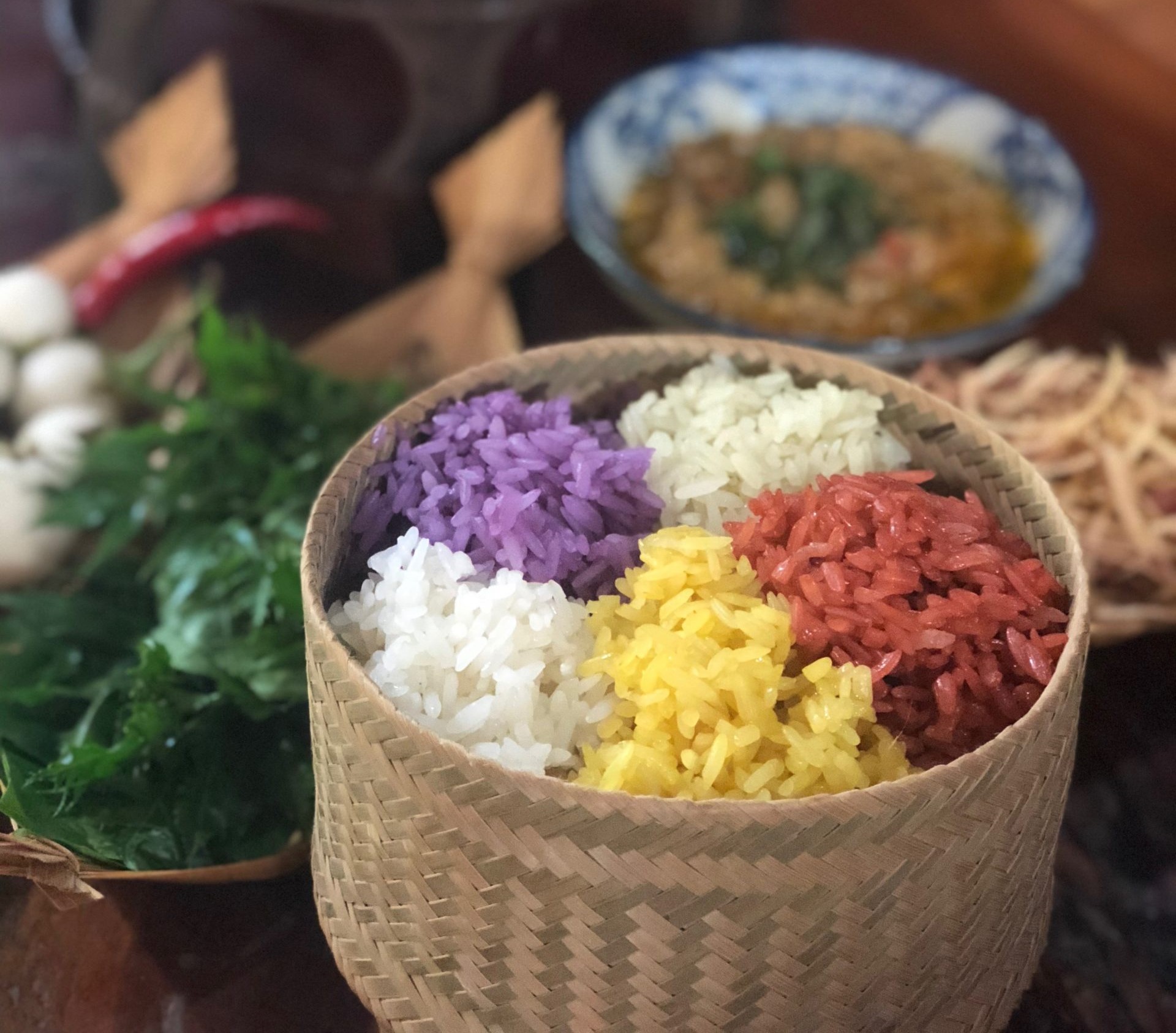 Món xôi ngũ sắc truyền thống người Thái